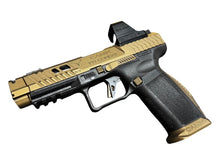 Laden Sie das Bild in den Galerie-Viewer, fast neue Canik TP9 TTI Combat inkl. O-Sight Red Dot Kal. 9mm Luger