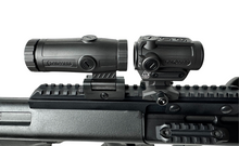 Laden Sie das Bild in den Galerie-Viewer, Steyr Arms AUG A3 flat top inkl. dem brandneuem Holosun ARO + HM3X Magnifier