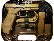 Laden Sie das Bild in den Galerie-Viewer, neuwertige Glock 19 X Kal. 9x19mm
